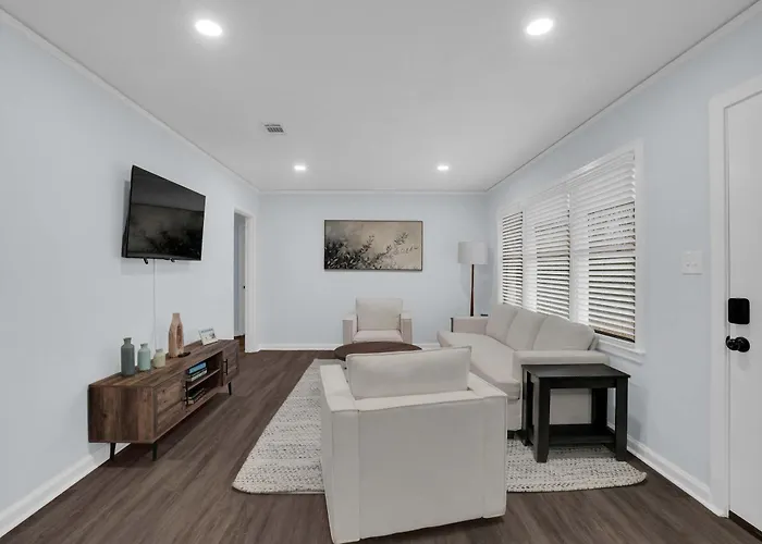 Family-Friendly 3Br Home In Montgomery